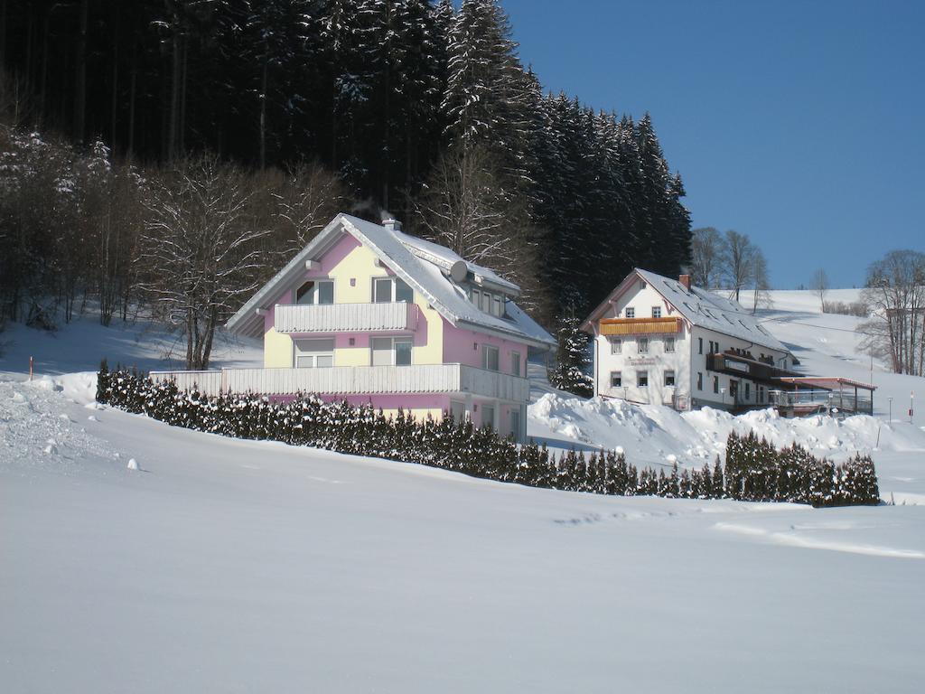 Gasthaus Pension Donishausle Titisee-Neustadt Buitenkant foto